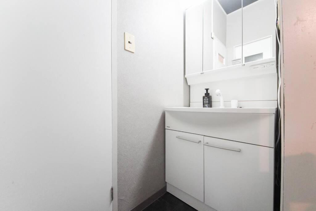 Apartment Sanacion Namba 難波千日前の5ldk120平米 駅徒歩2分 広々バルコニーでバーベキューも可能 *